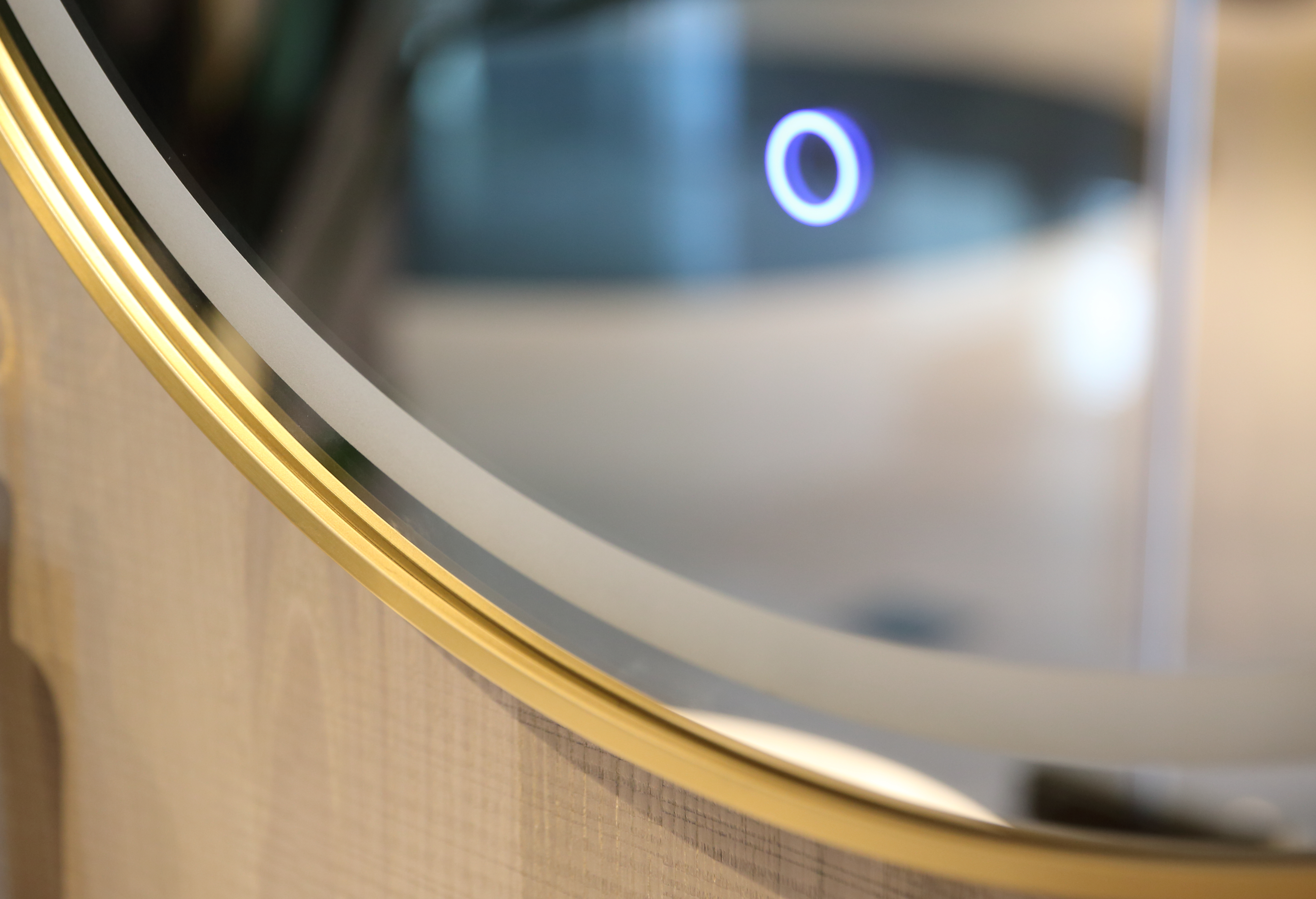 苍穹之下为信仰而出发举手投足见贵族的优雅