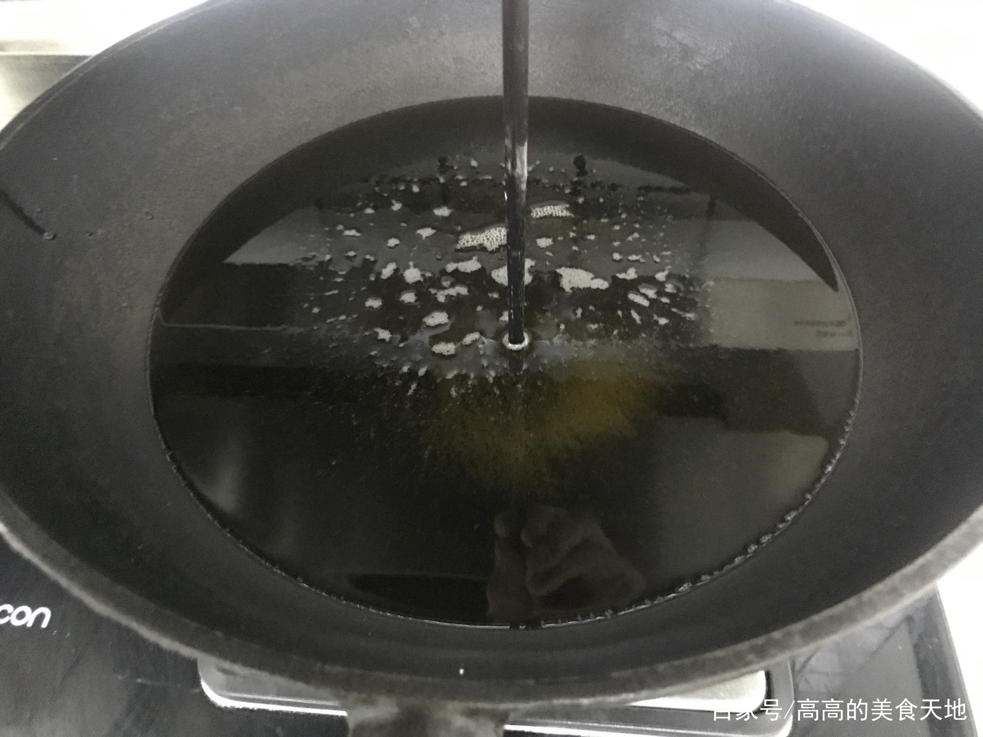 花1000学的炸油条做法,酥油条配方