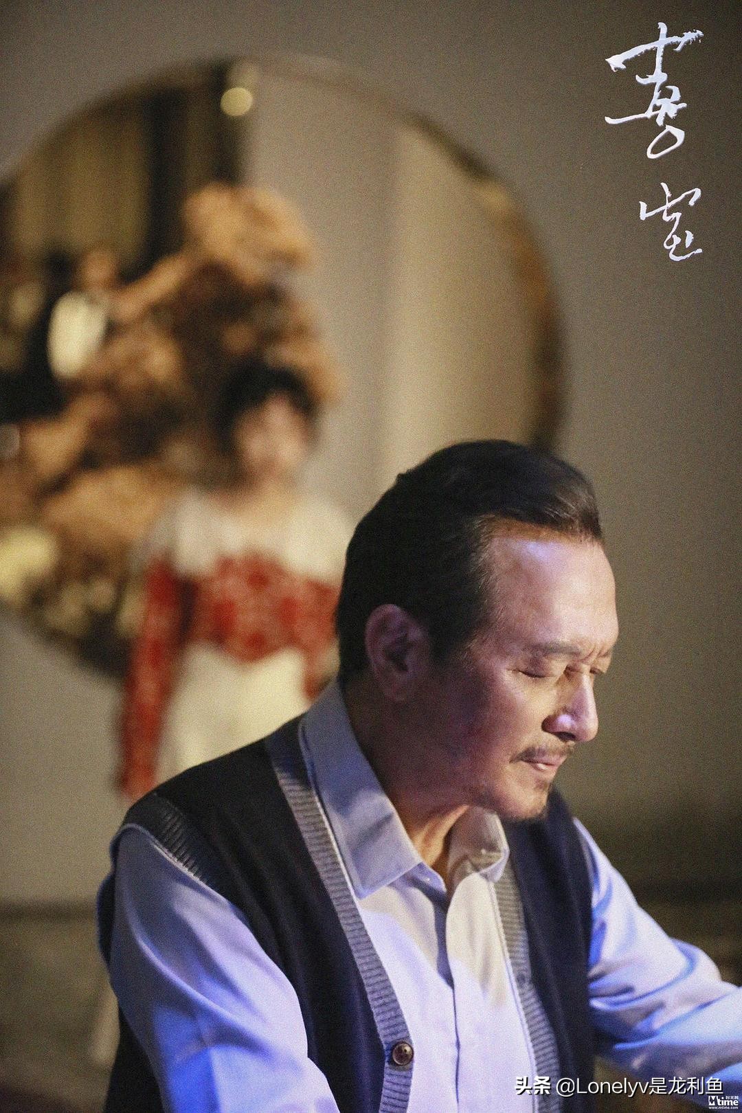 毁誉参半下一句怎么说,毁誉参半句子