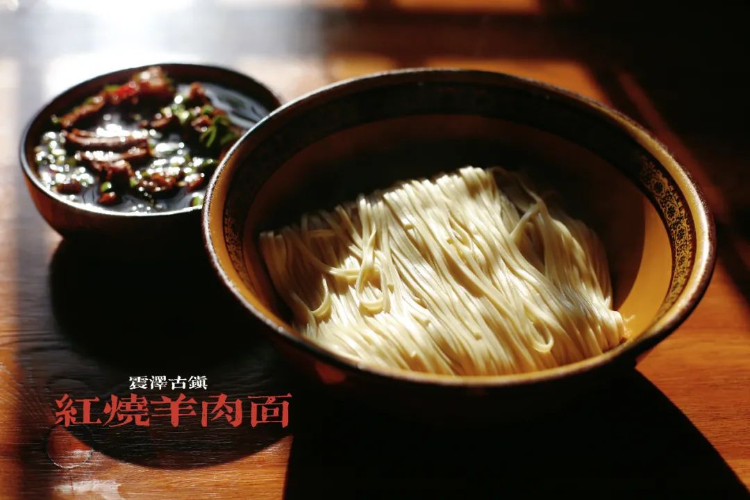 卖出1000多碗羊肉面,每天卖四五百斤羊肉