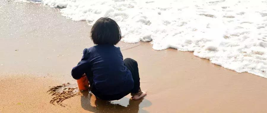 缺钙的小孩要喝什么牛奶是补钙的,儿童补钙最有效的方法就是喝牛奶