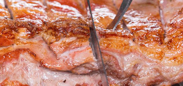 口*爆口**汁！这家店凭借「巨无霸烤羊腿」风靡绵阳！吃了整整7年