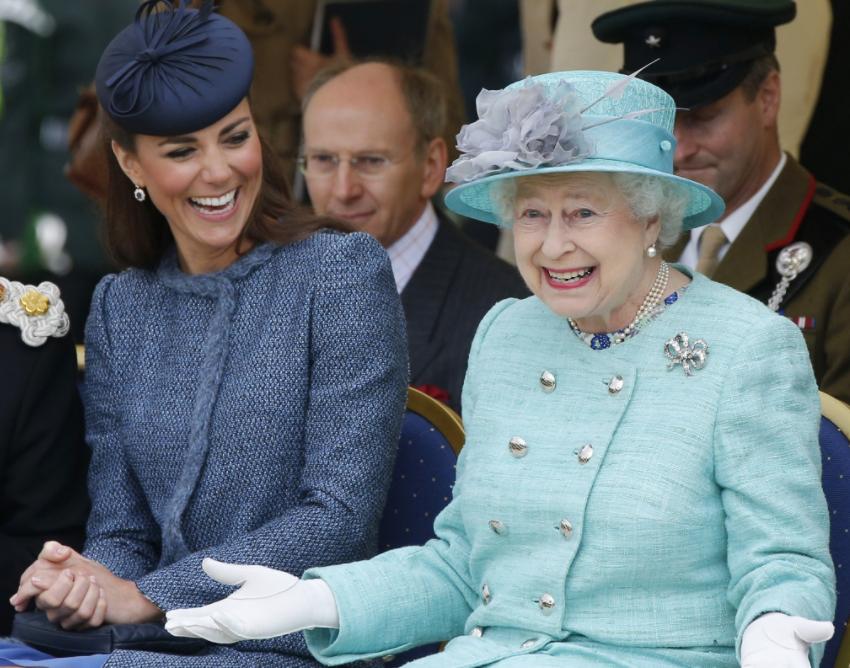 查尔斯对戴安娜的温馨瞬间,戴安娜为什么要和查尔斯撕破脸