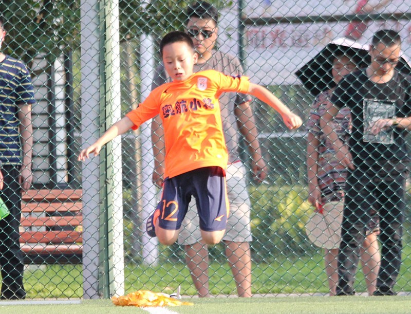 南充奥航陈宇航,四川南充奥航足球俱乐部直播