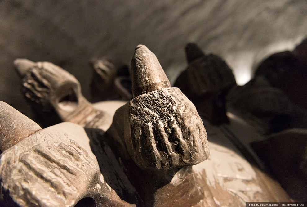 去俄罗斯挖金矿怎么样,真实钻石开采出来的样子