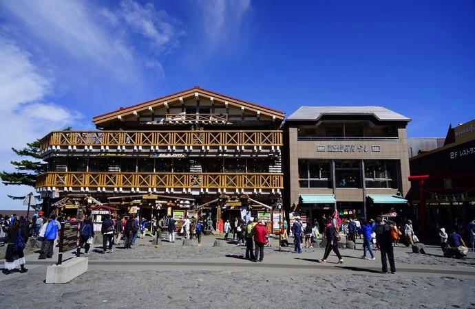 去富士山看樱花,日本富士山浪漫