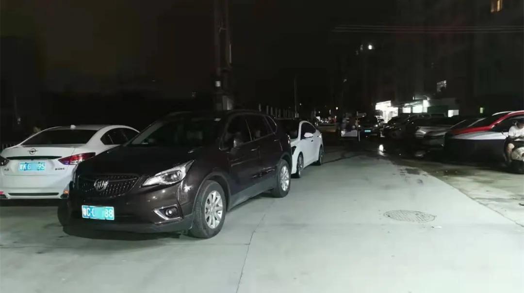 别克撞人逃逸怎么处理,别克车主疯狂撞人后来怎么处理