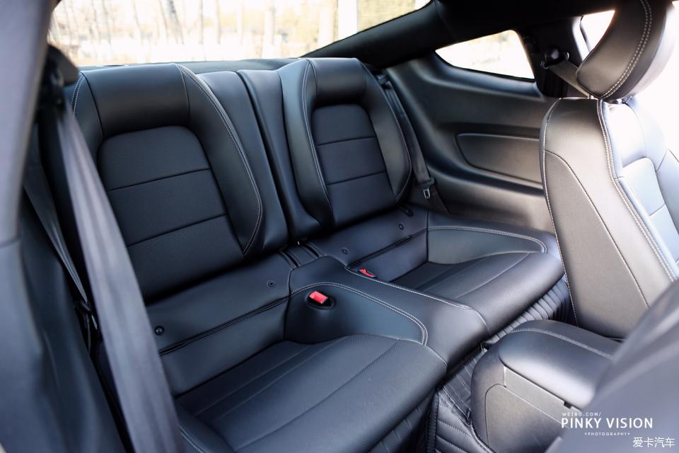 野马mustang宝石红,mustang提车真实评价