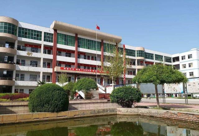 河南新乡七所好高中，新乡一中摘得市理科状元，其他六所你可知晓