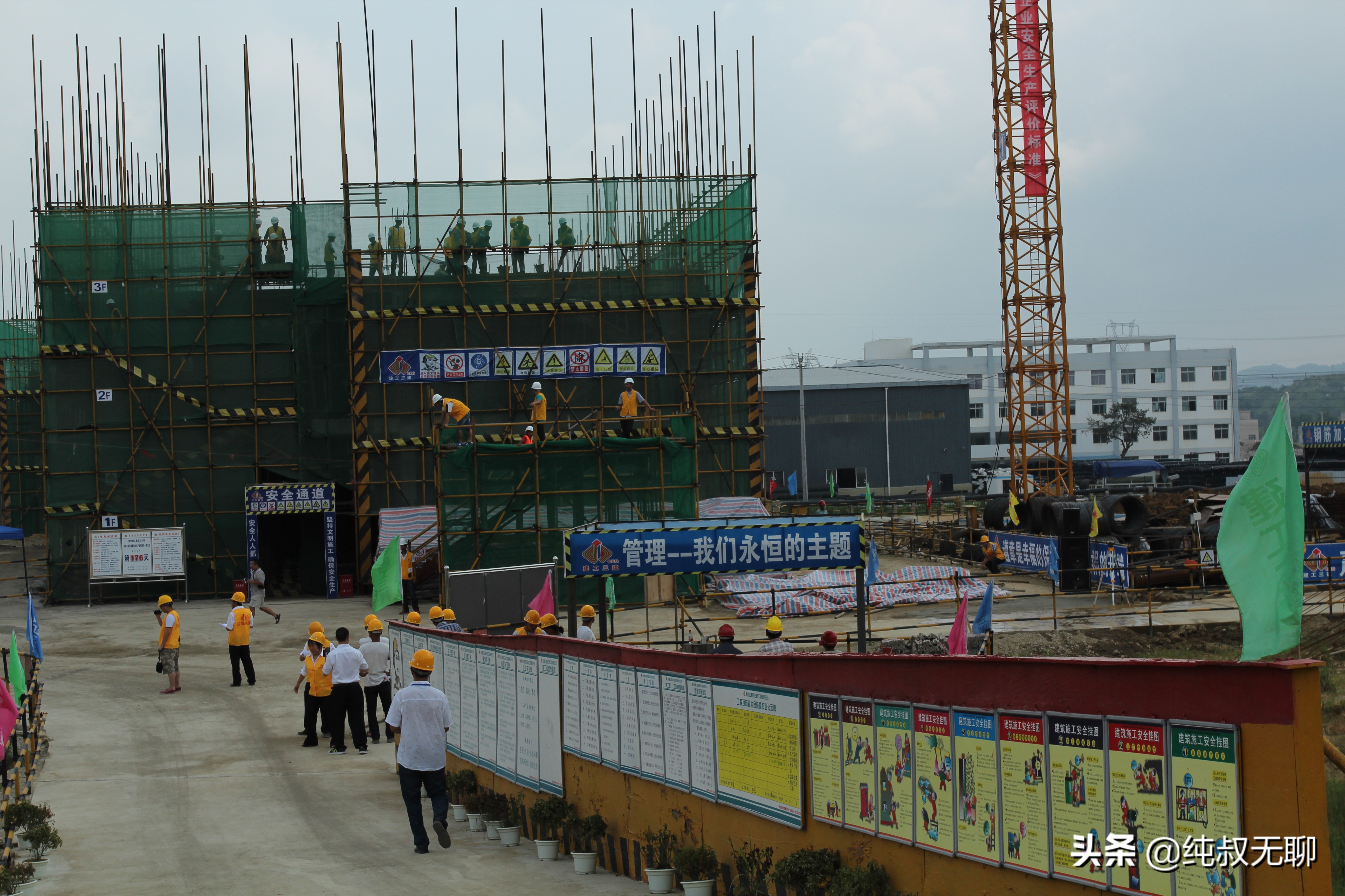 悬挑外架防护钢质安全网施工方案,高层防护架施工