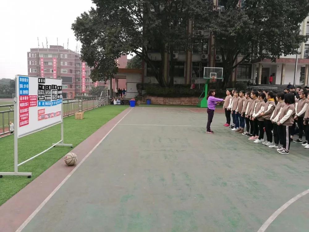 閲嶅簡甯傚崡鍗庝腑瀛﹀湪鍏ㄥ競鎺掑悕绗嚑,閲嶅簡鍗楀崕涓鍦ㄩ噸搴嗗競鎺掑悕绗嚑