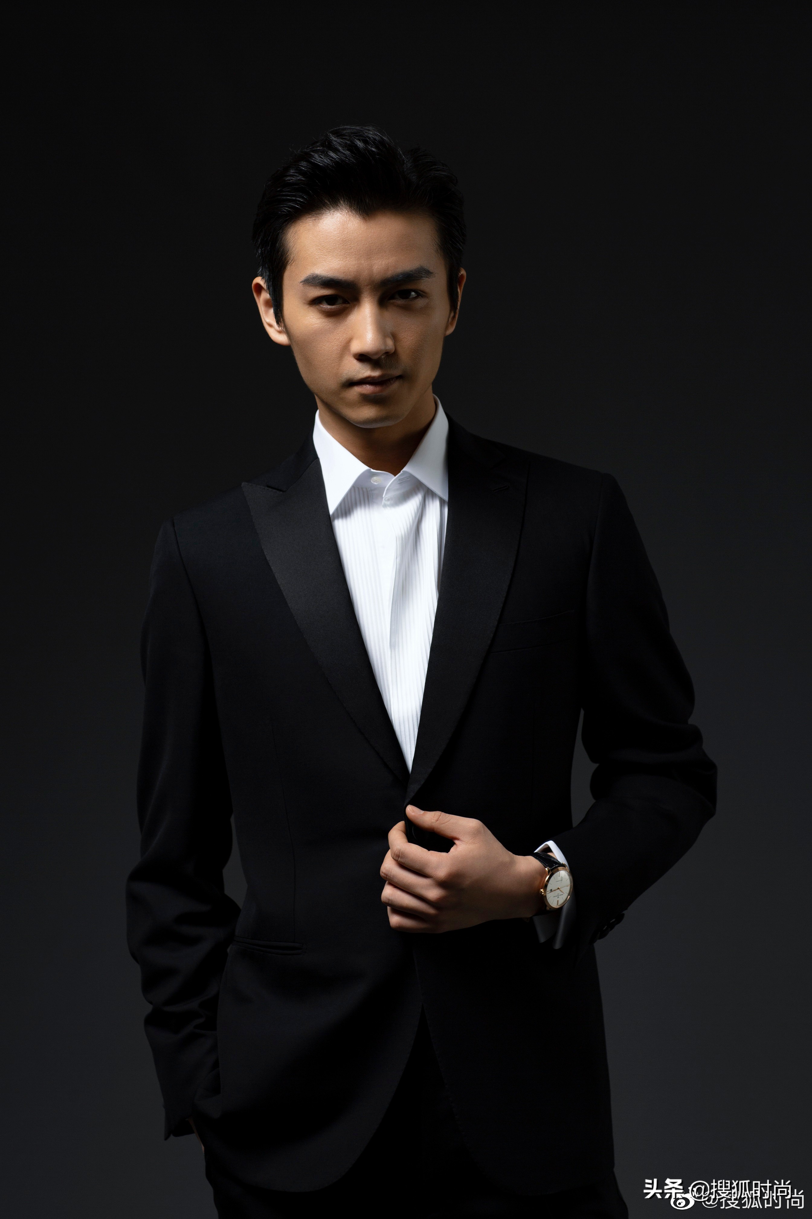 刘亦菲胡歌就合作了一次吗,刘亦菲胡歌代言阿玛尼