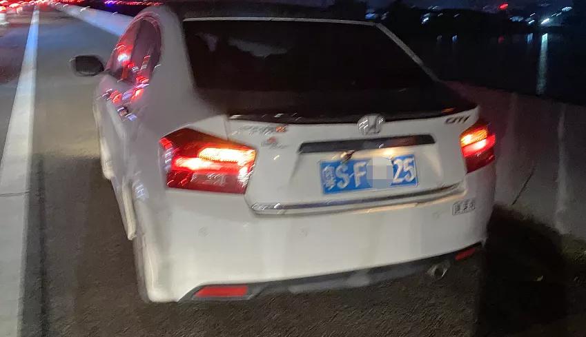 珠海江珠高速事故最新消息,珠海高速最新24小时车祸