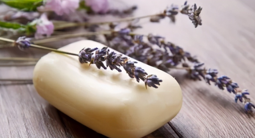 这么多年都用错了?宜伊教你*处私**清洁的正确打开方式