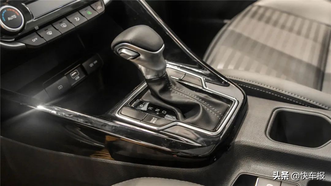 东风悦达起亚智跑:后浪卖得好,全靠前浪积的福「快车体验303」