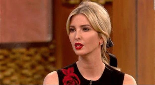 美国女孩翻车被挨打,美国小女孩翻车