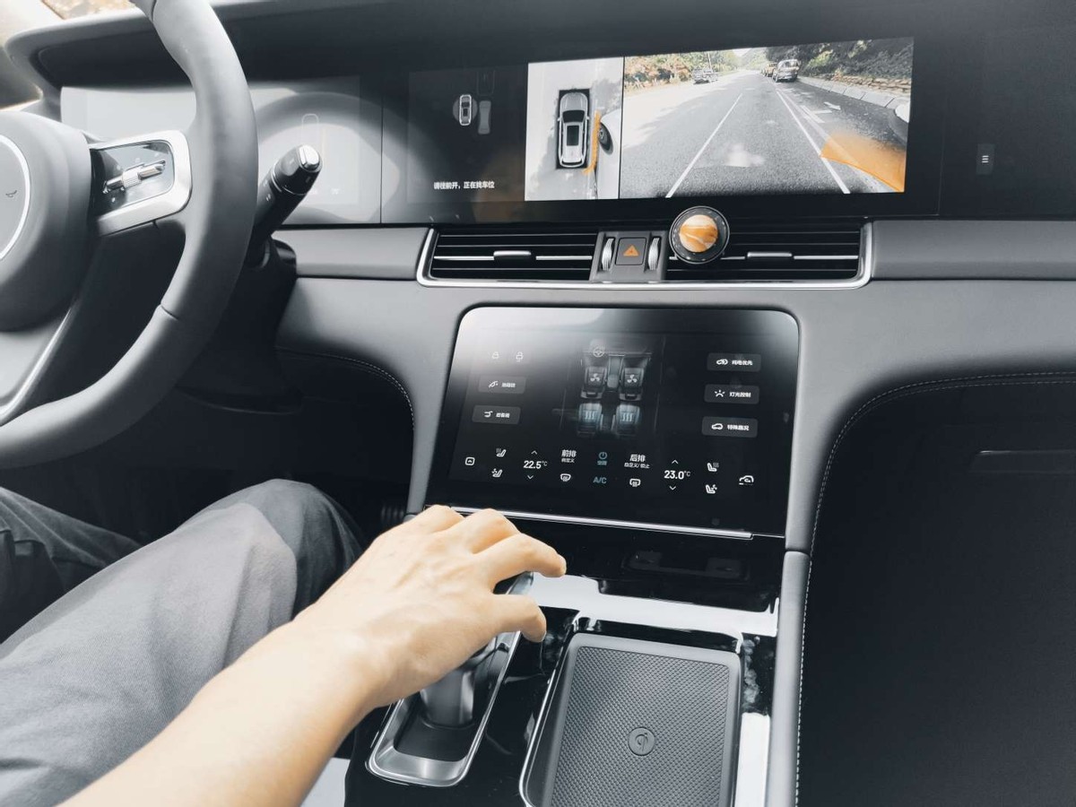 理想one实际驾驶感受,理想one真实油耗动力评价