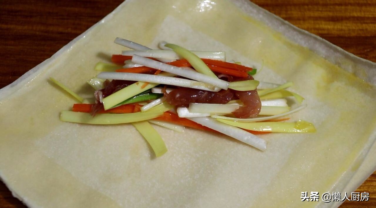 春卷这样做外脆里嫩咬一口满嘴香,春天春卷