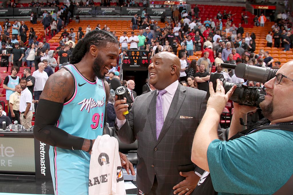 被勇士盯上了！场均11.9分的优质3D，又要与大合同无缘？