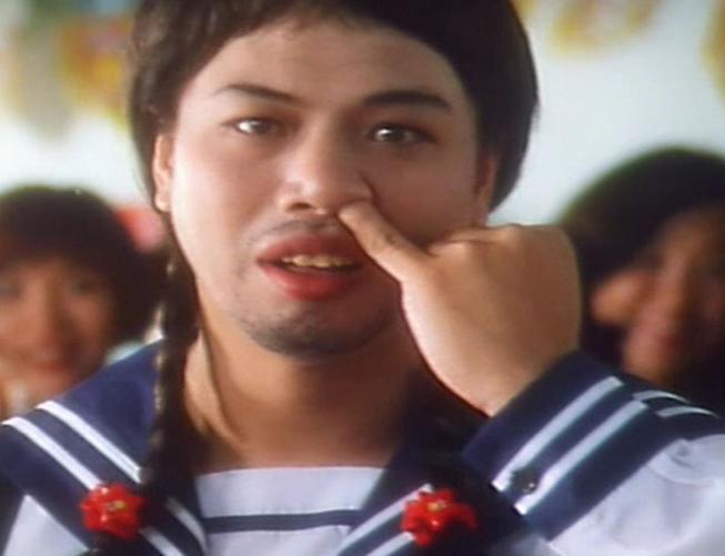 九品芝麻官里面的如花是什么意思,九品芝麻官如花中风