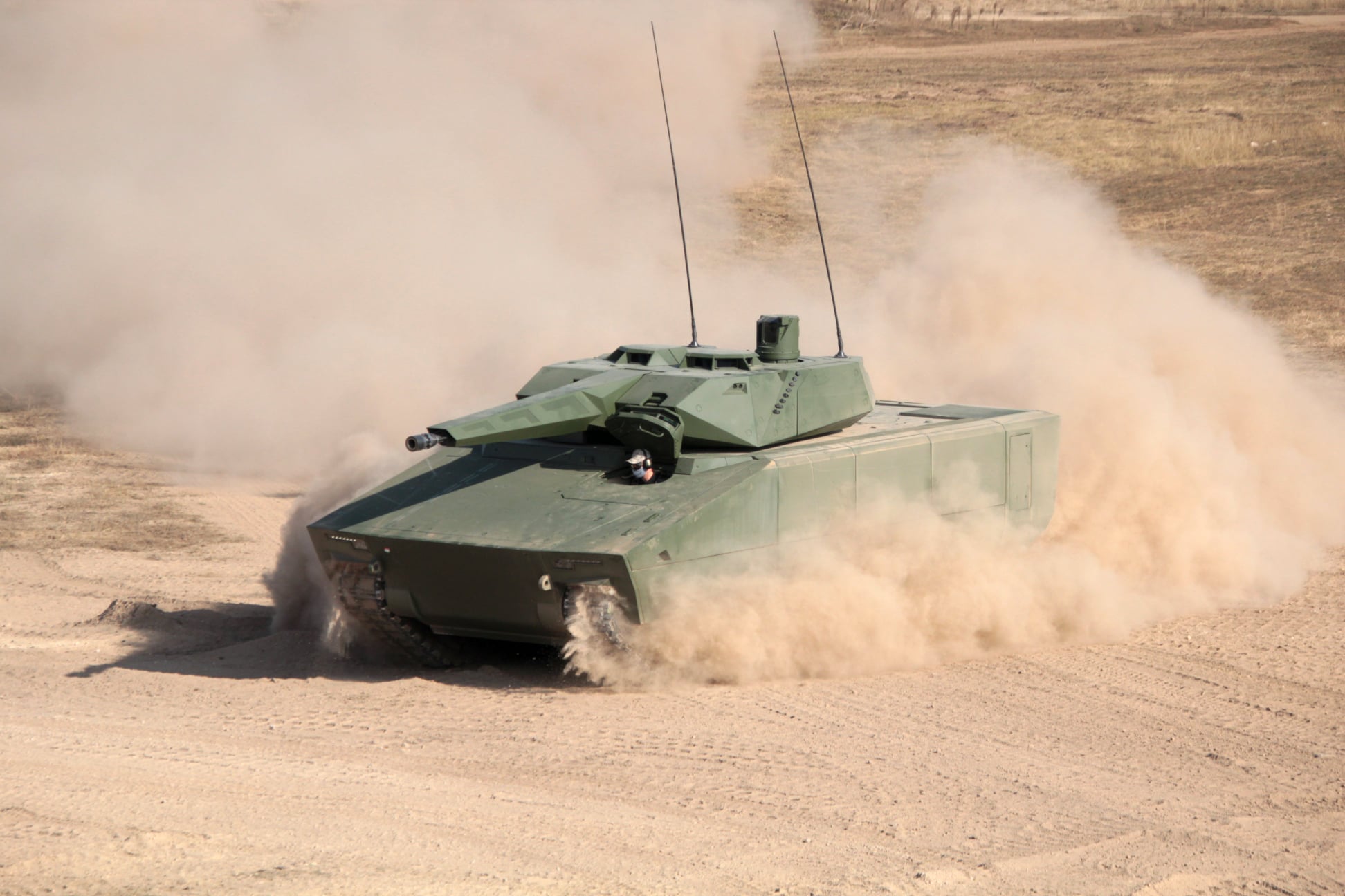 世界上防护能力最强的装甲车,最新山猫kf41步兵战车