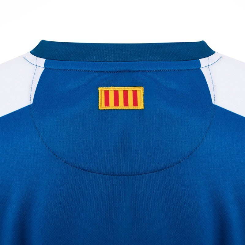 西班牙人为武磊定制的周边，不是每个球员都有的特权