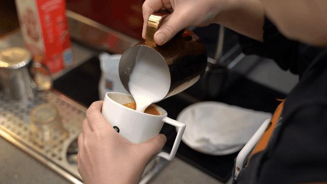 韩国ins风咖啡馆50平,韩国咖啡馆推荐