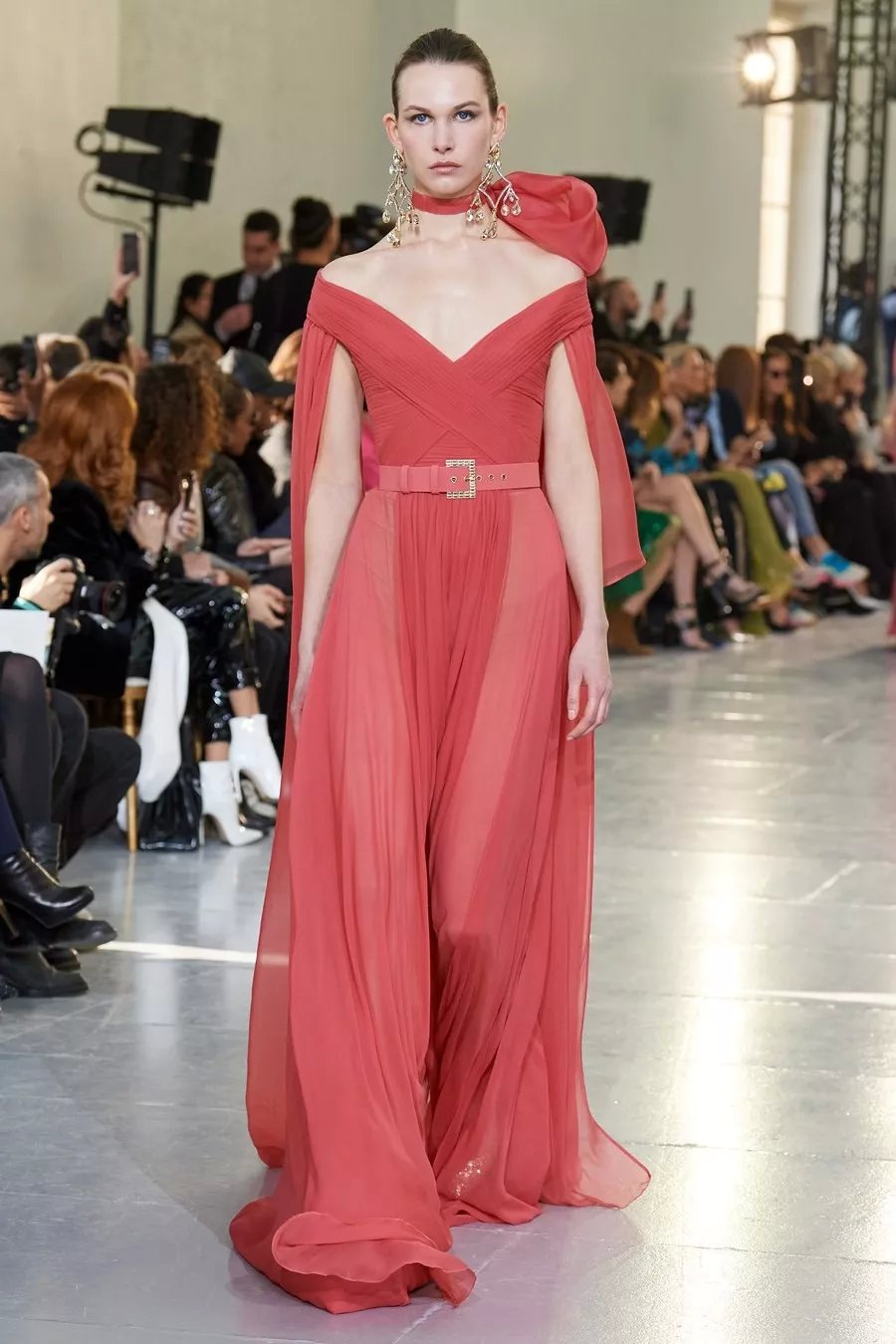 2020巴黎秋冬高定时装周完整版 (2019年春夏巴黎高定时装周)