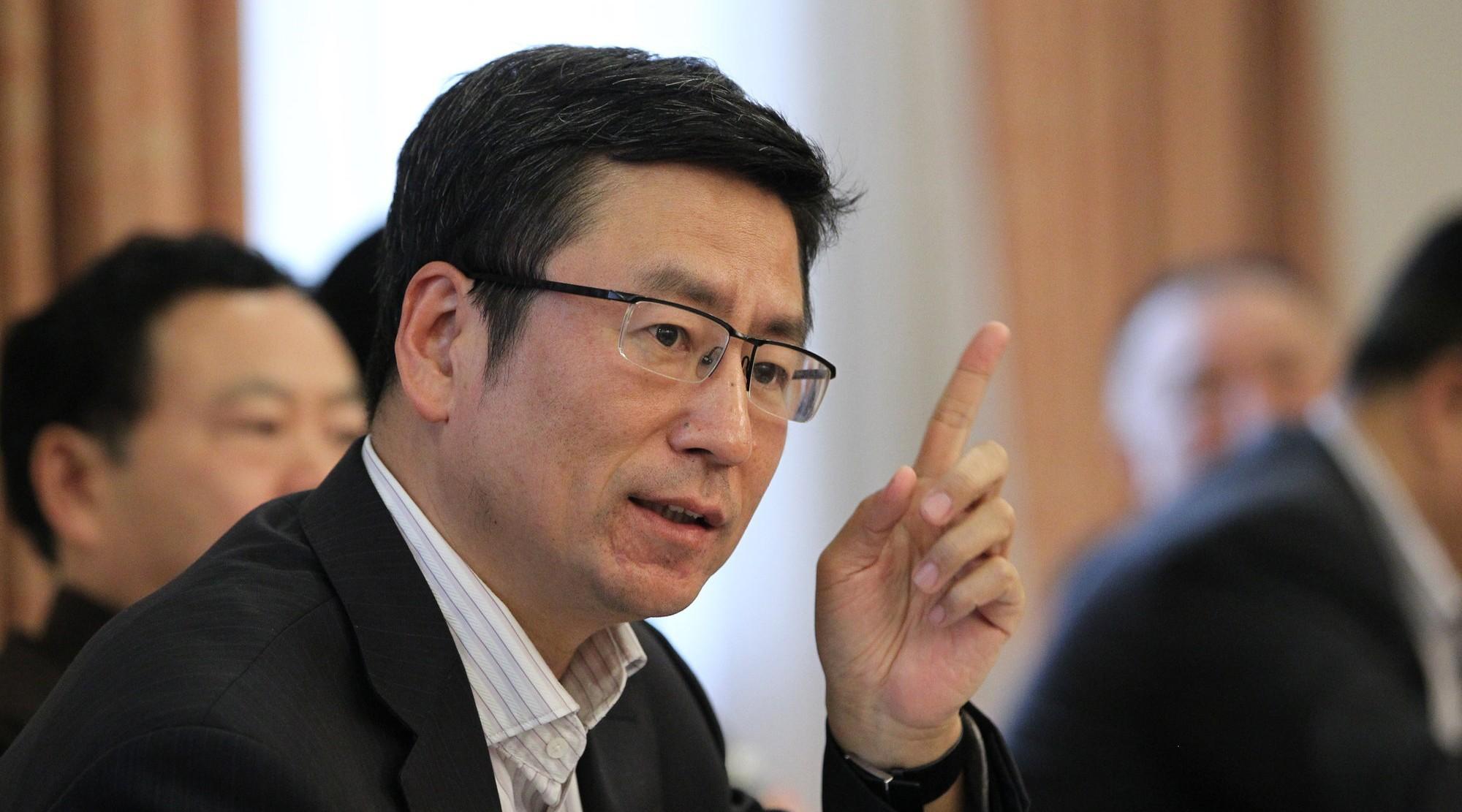 白岩松正面回应“不会吧”事件,王朔怎么说的白岩松