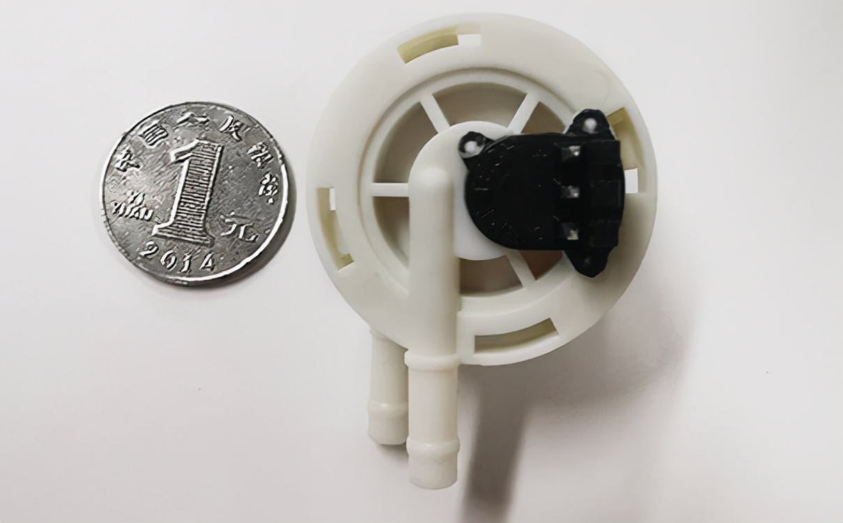 洗地机水位检测方案的介绍,洗地机的清洁度检测