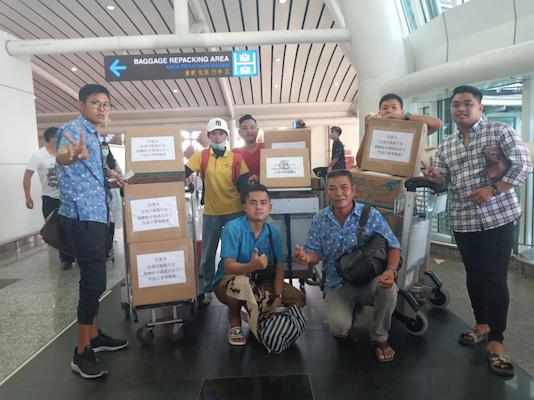 深晚报道|“最美代购”！深圳导游领队海外带回25万个口罩支援战“疫”