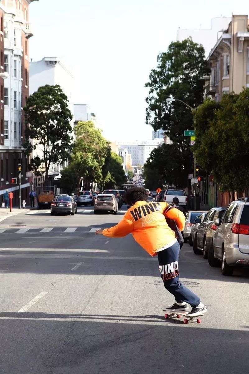 各路明星疯狂带货的新晋街头品牌，最浪的潮牌是海风WINDANDSEA