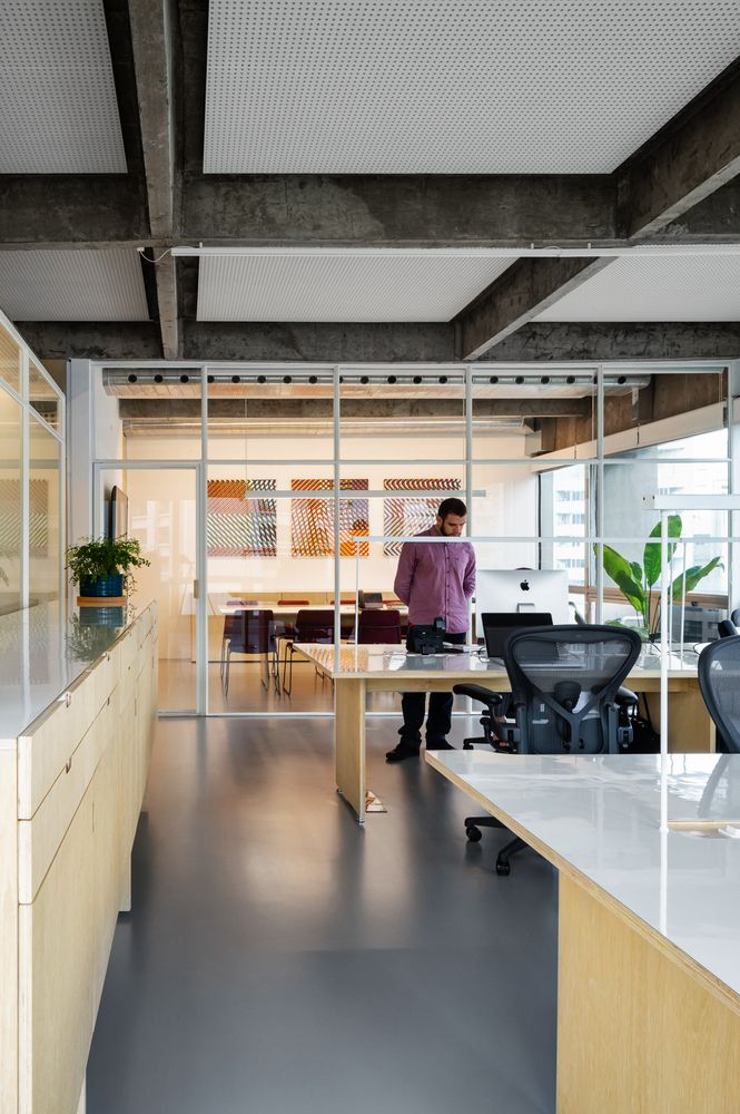 开放式办公空间布局,创意开放式办公设计