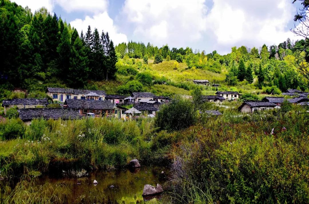 白山10月旅游攻略自助游线路,五一白山周边2-3天短途旅游