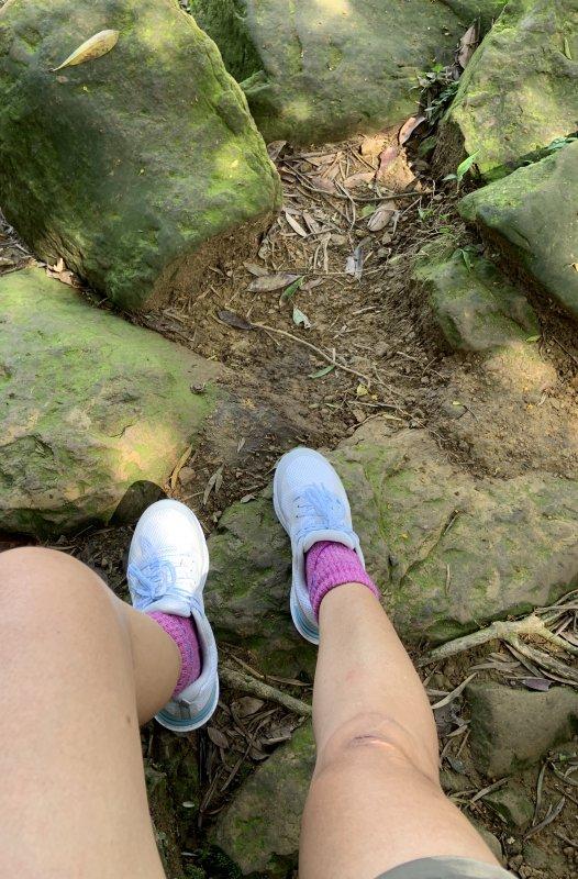 哥伦比亚日常徒步都可以穿的鞋,穿哥伦比亚爬珠峰