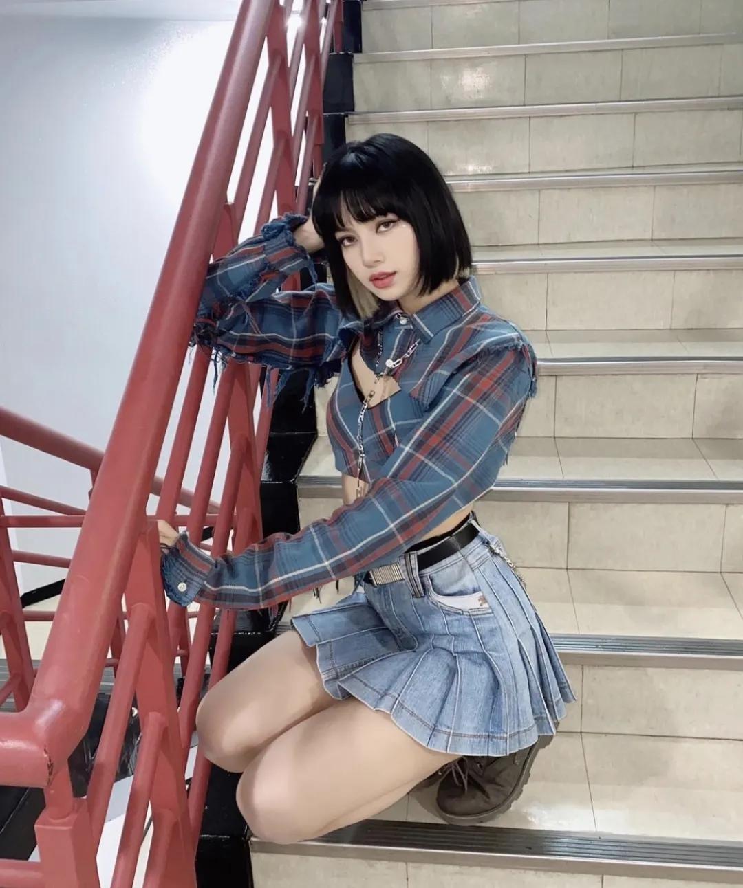 lisa同款的挂耳染,lisa同款挂耳染怎么挑染