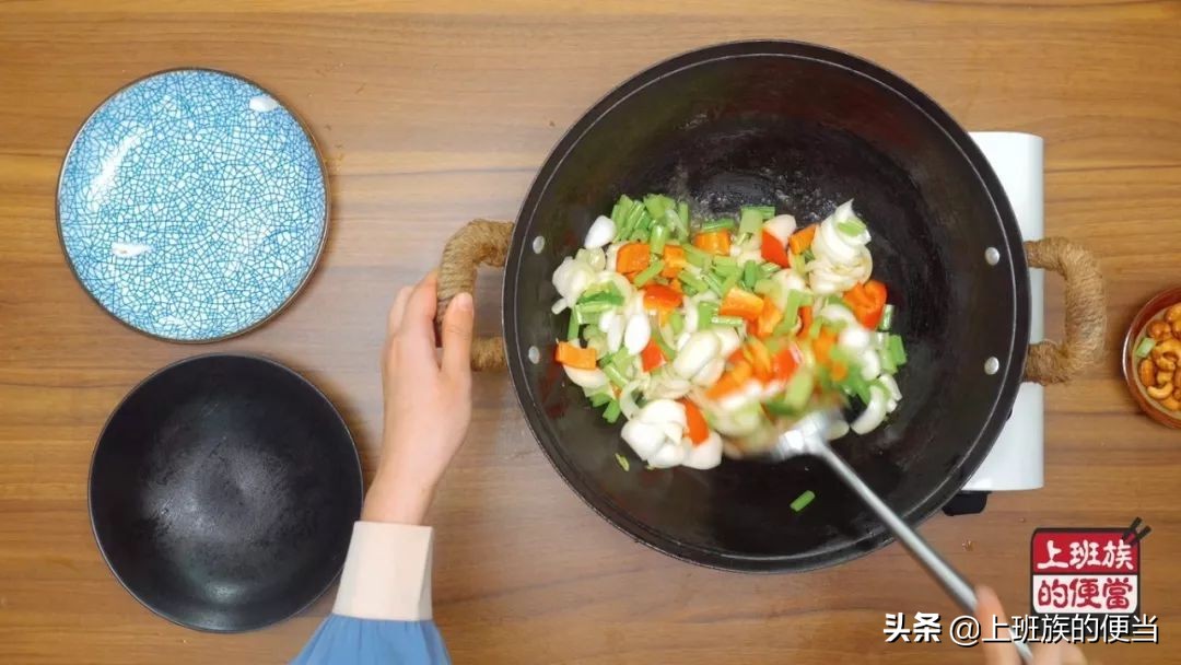 芹菜和什么炒好吃又减肚子,芹菜炒腊肉怎么不油腻