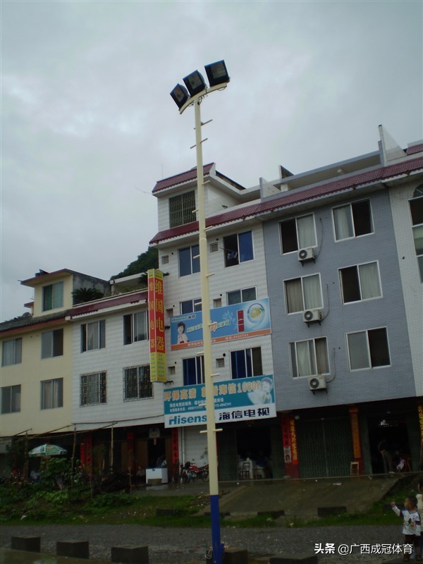 高杆led球场灯具价格,球场灯广场灯高杆灯生产厂家