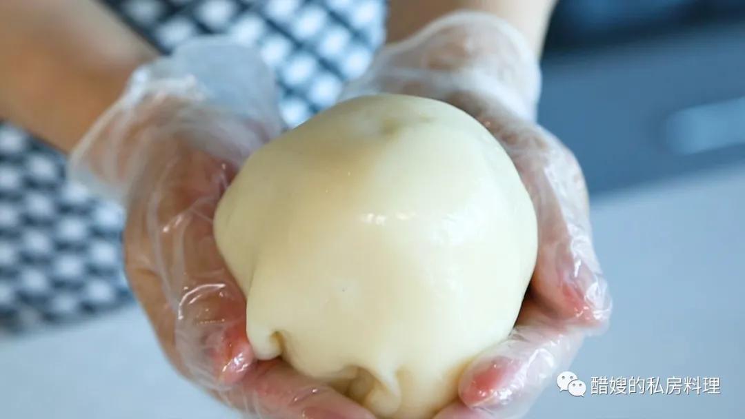 做好的冰皮月饼多久会变硬,冰皮月饼的皮冷冻后变硬怎么解决