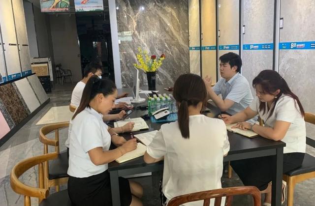 华中惠达瓷砖818业绩亮眼，金马凯旋店团购突破100单
