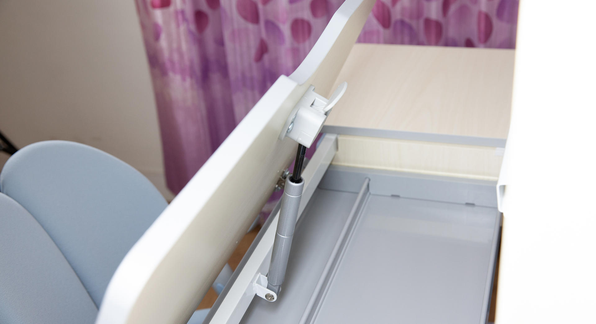 科贝森儿童学习桌和爱果乐,怎么买便宜又好用的儿童学习桌