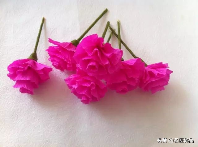 母亲节手工康乃馨简单又漂亮,母亲节适合给妈妈做的康乃馨手工