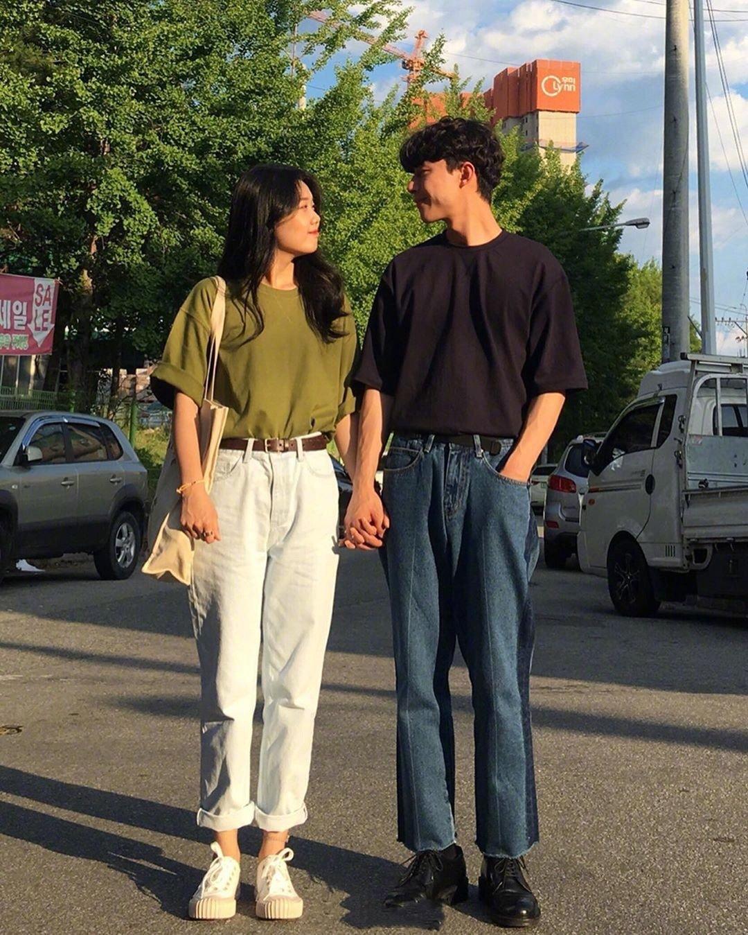 情侣初秋穿搭高级感,非常有气质的夏季情侣穿搭