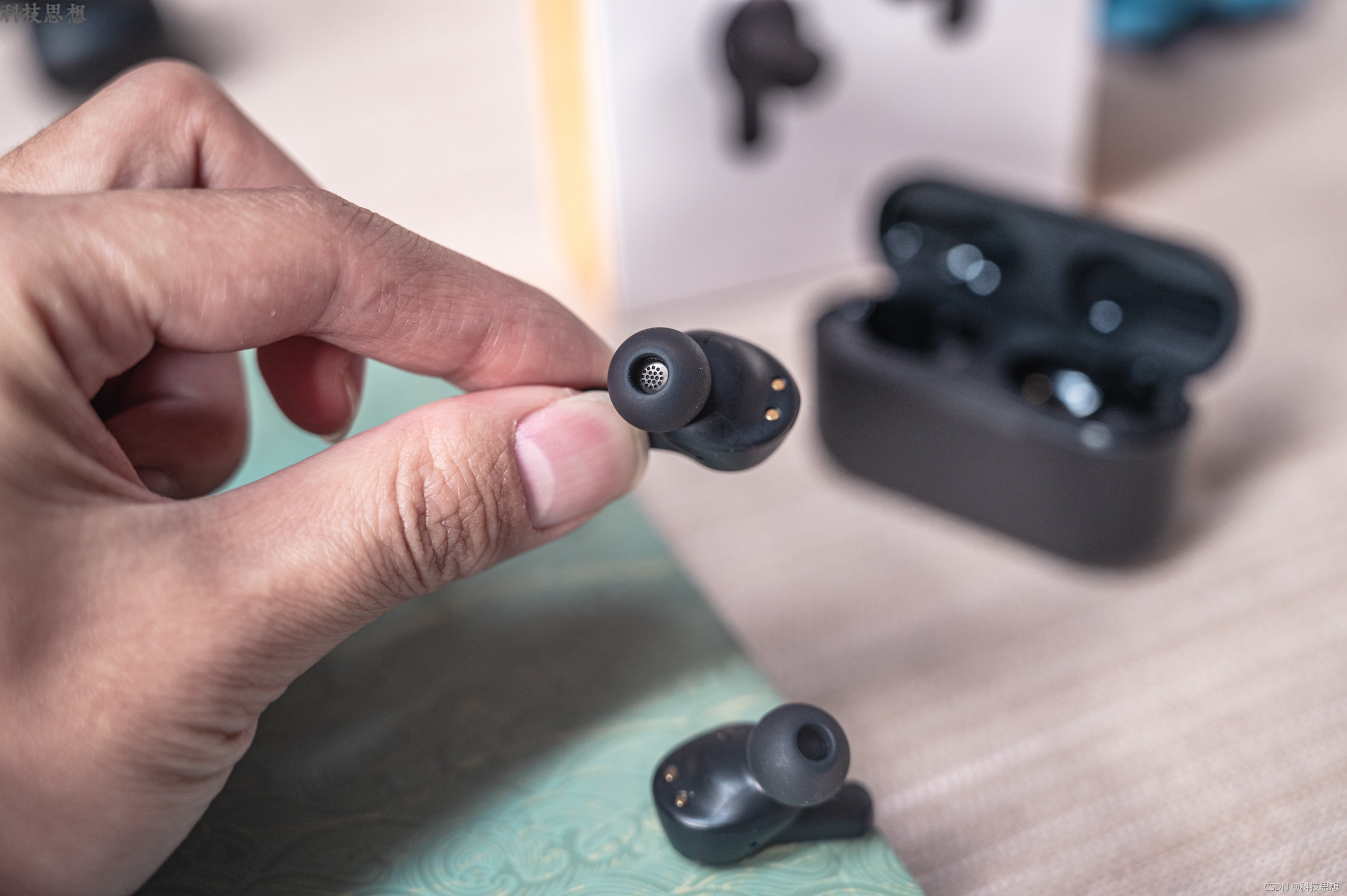 蓝牙耳机简约高颜值air,设计有趣的好耳机