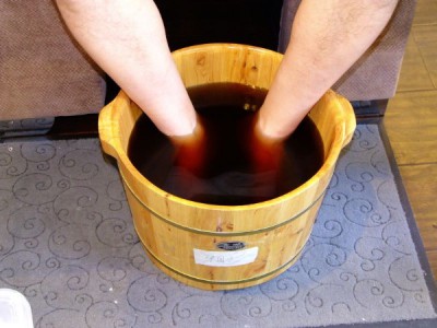 身体湿重吃什么药,身体又痒又湿