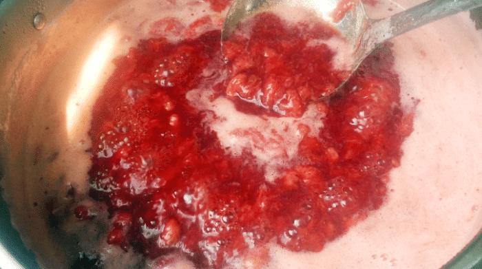 想吃草莓酱可以自己做,想吃草莓酱不用买在家就能做