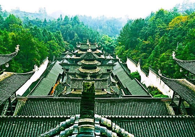 重峦叠嶂悬崖峭壁图片,重峦叠嶂连绵起伏仿佛人间仙境