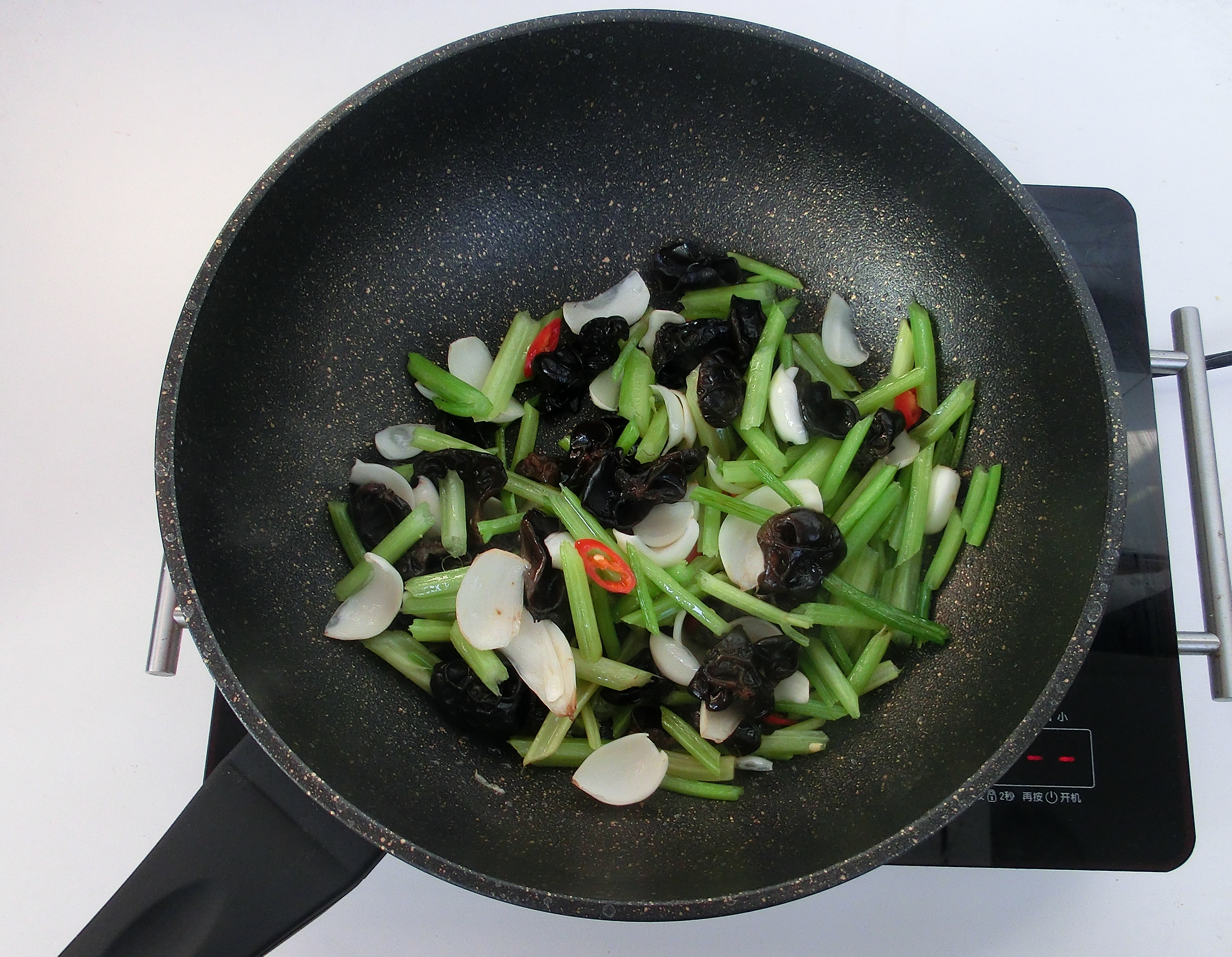 阳转阴后饮食应该注意什么,阳转阴后饮食应注意什么