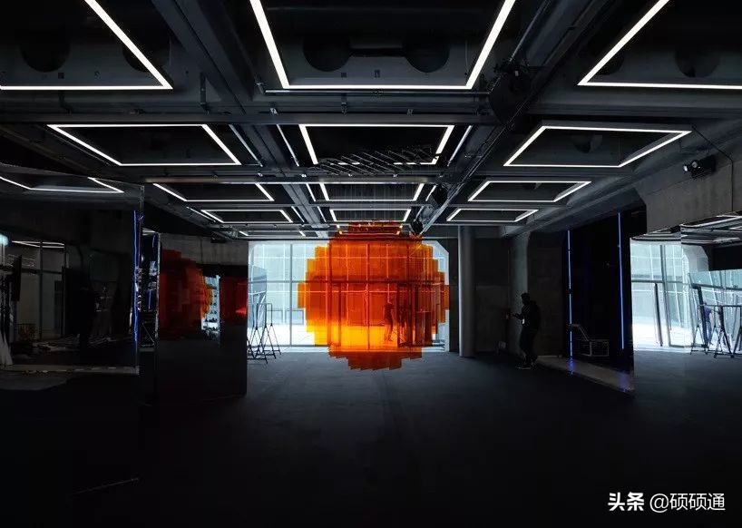 有创意的装置艺术作品,动力雕塑艺术地标