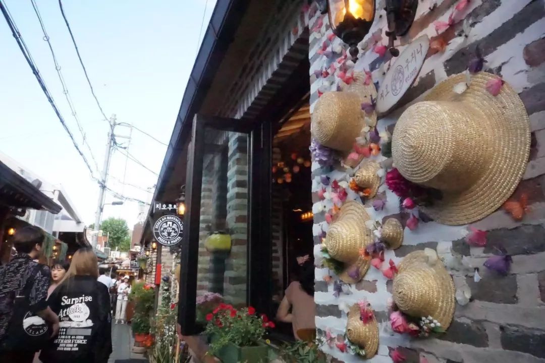 首尔的街巷，藏着商业好看的模样
